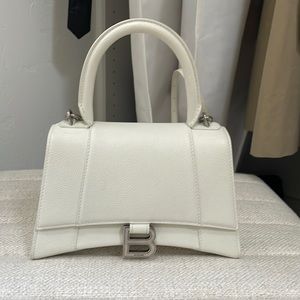 Beautiful hourglass top handle bag by Balenciaga